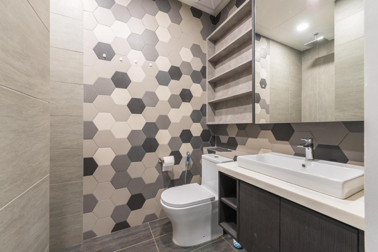 Klcc Towerviewsty5Pax At Ceylonzsuites Куала-Лумпур Экстерьер фото